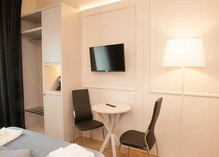 Amendola Station Bed & Breakfast Bologna